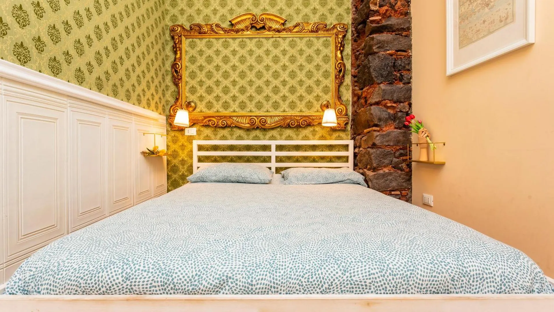 Casa Nire 2 - City Center Catania Apartment